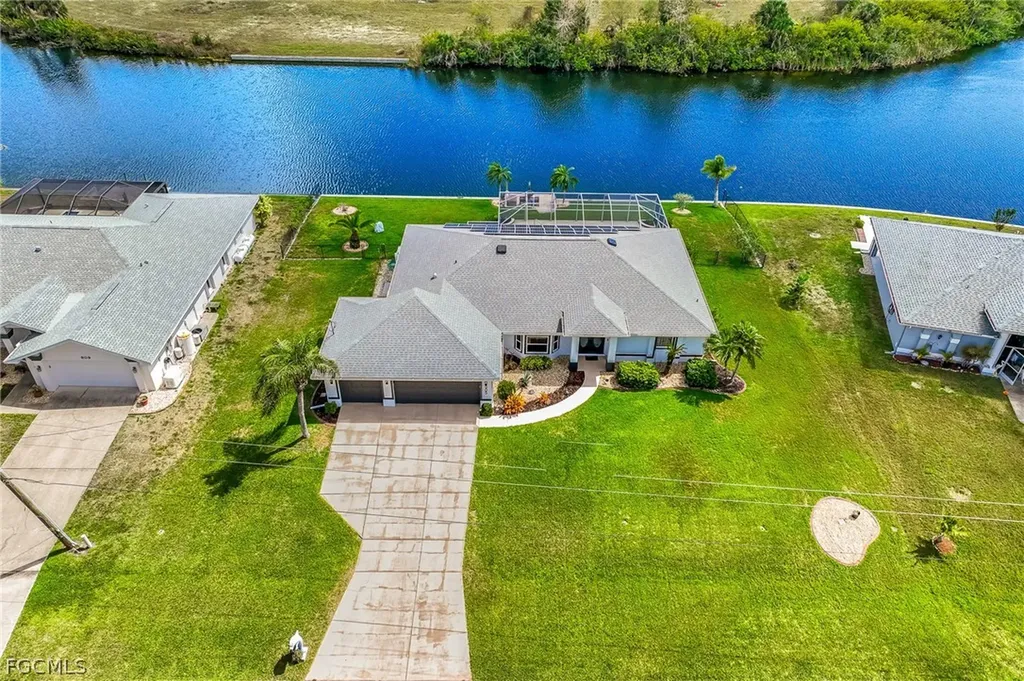 905 NW 28th Place Cape Coral FL 33993