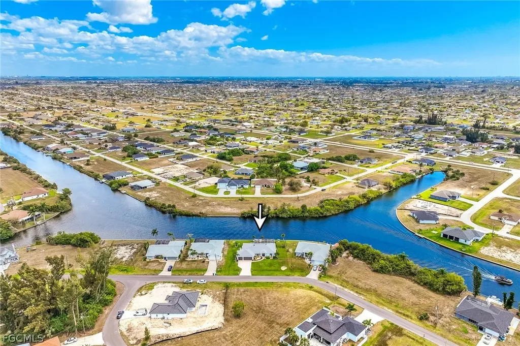 905 NW 28th Place Cape Coral FL 33993