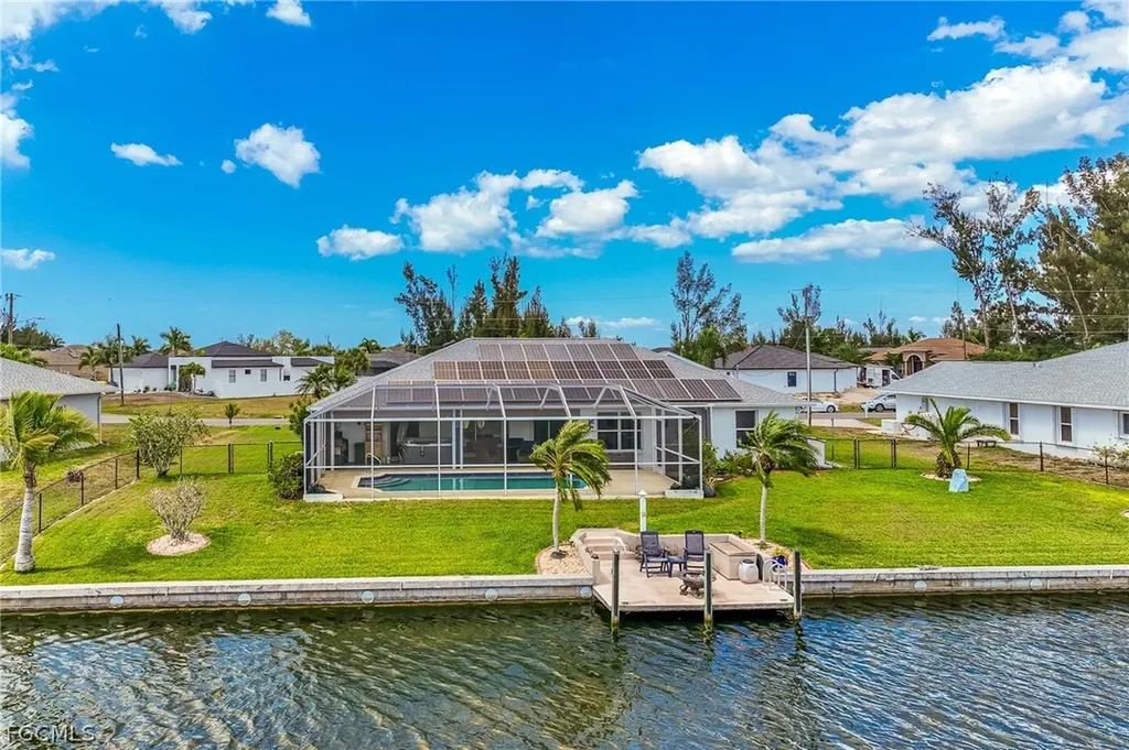 905 NW 28th Place Cape Coral FL 33993