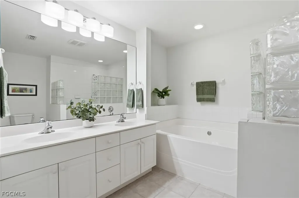 15153 Oxford Cove Fort Myers FL 33919