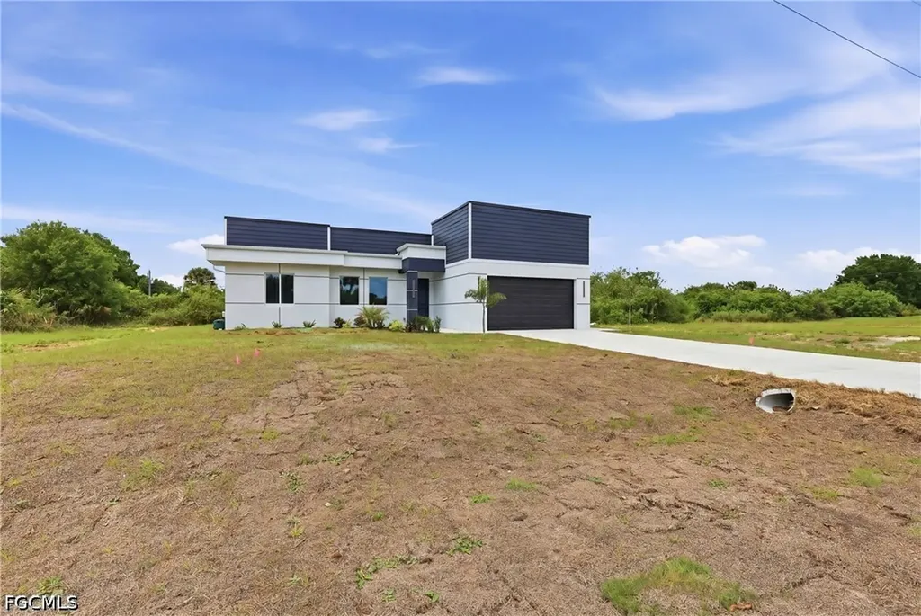 3004 Iris Circle Labelle FL 33935