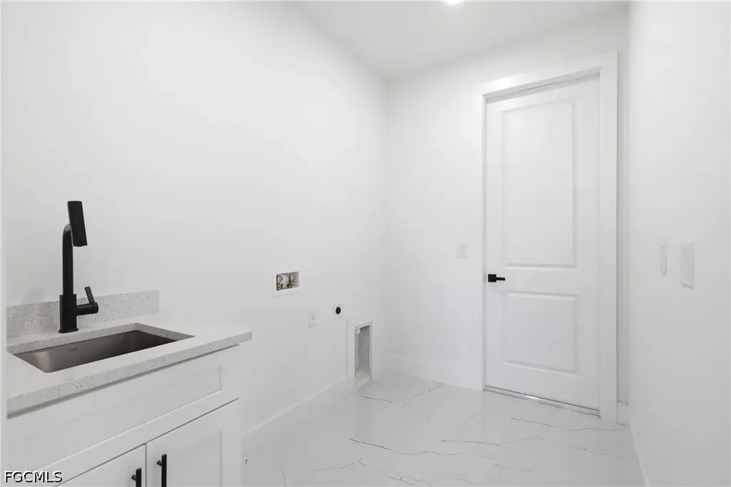 3004 Iris Circle Labelle FL 33935