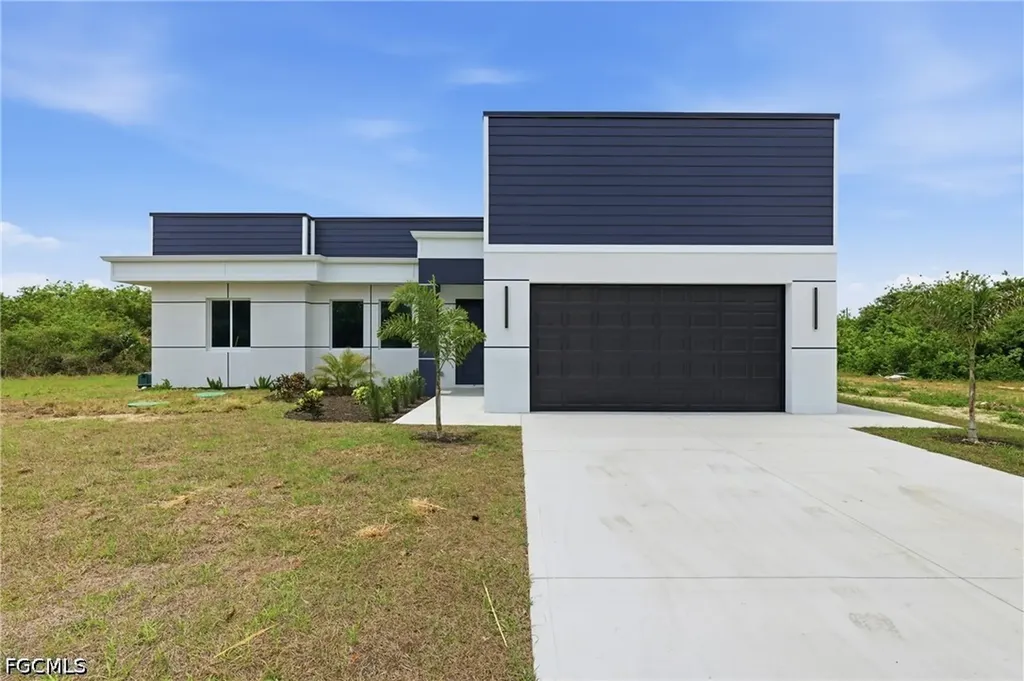 3004 Iris Circle Labelle FL 33935