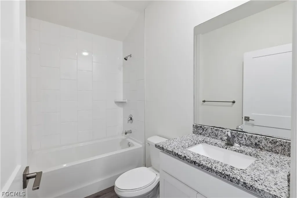 2515 SW 2nd Terrace Cape Coral FL 33991