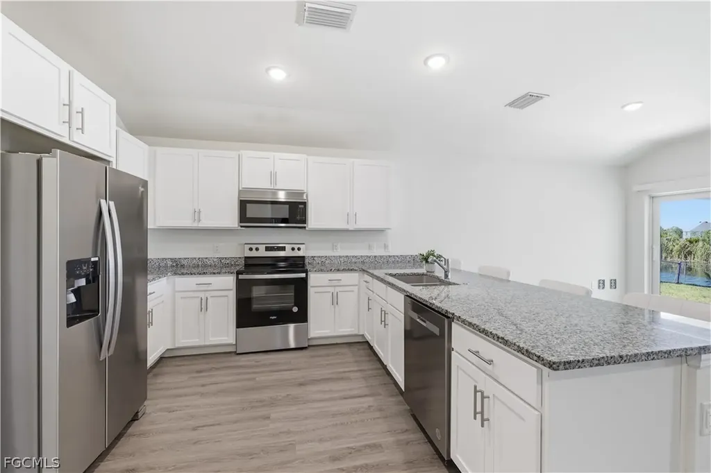 2515 SW 2nd Terrace Cape Coral FL 33991
