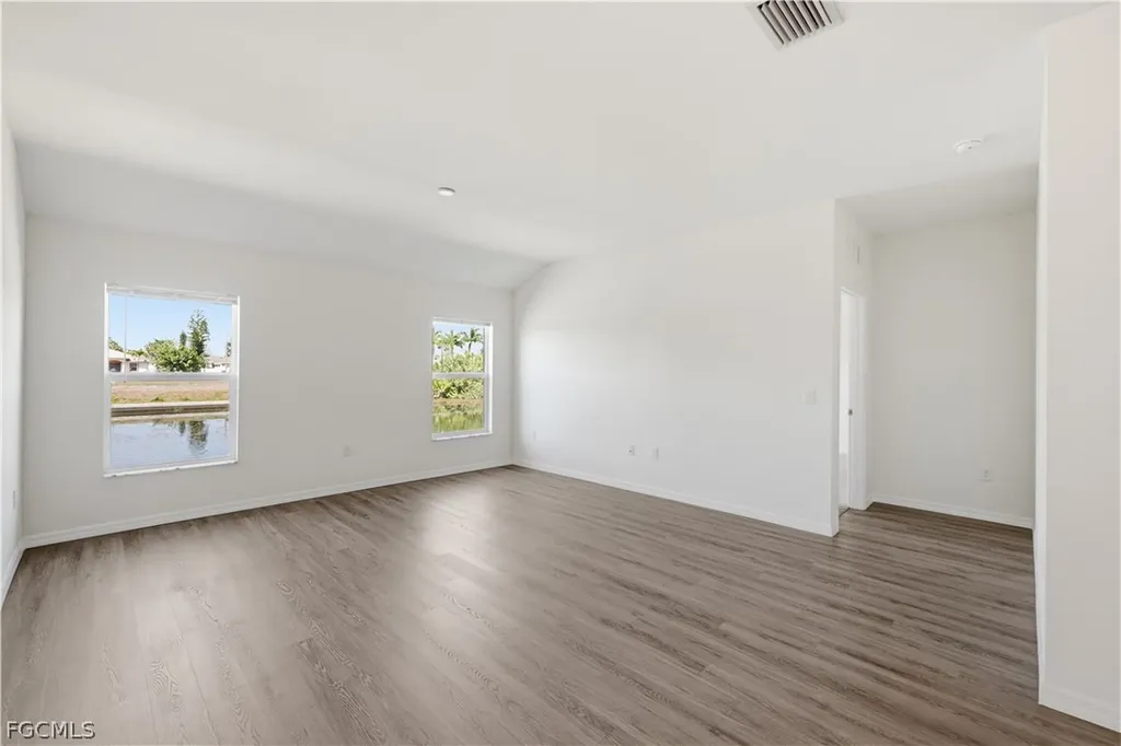 2515 SW 2nd Terrace Cape Coral FL 33991