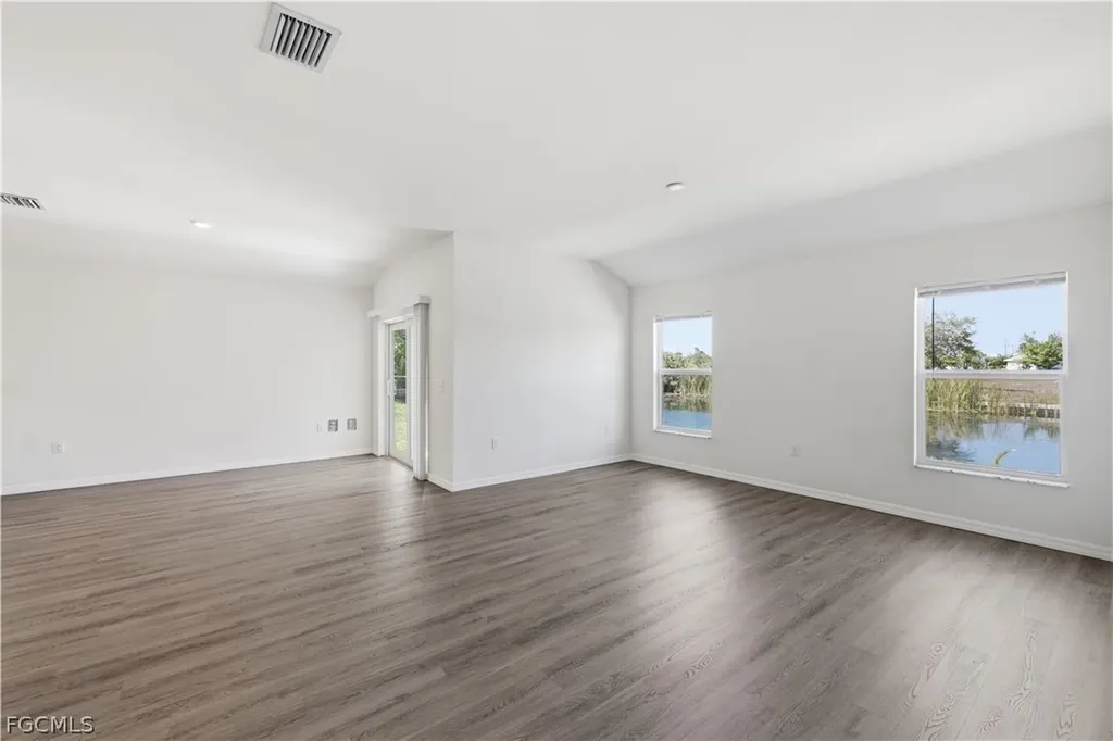 2515 SW 2nd Terrace Cape Coral FL 33991