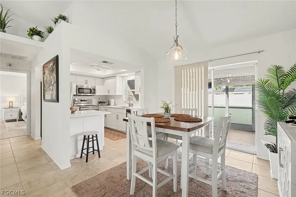 1921 SE 8th Terrace Cape Coral FL 33990