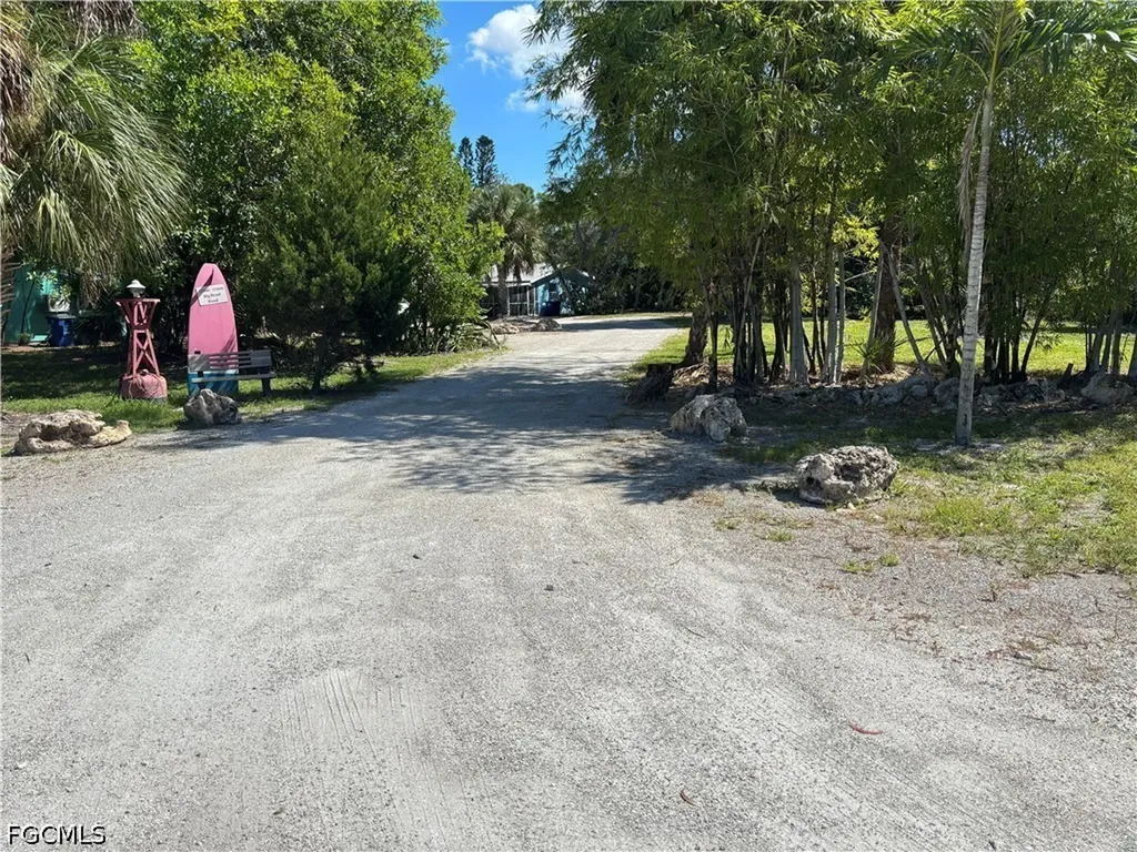 27590-27612 Big Bend Road Bonita Springs FL 34134
