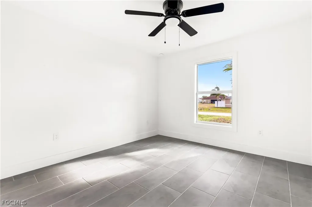 2212 NE 6th Avenue Cape Coral FL 33909