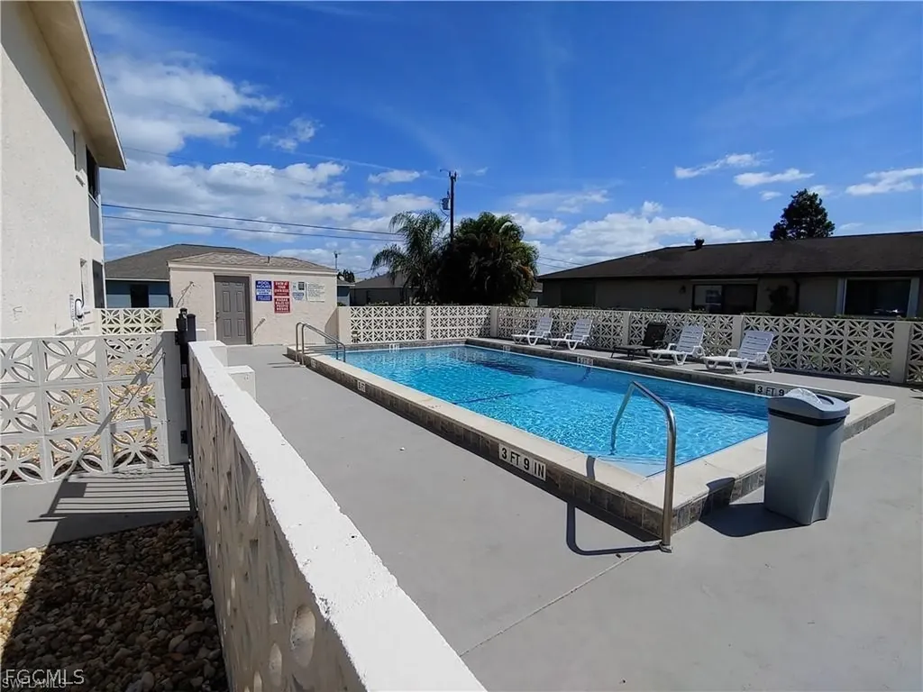 3705 Country Club Boulevard Cape Coral FL 33904