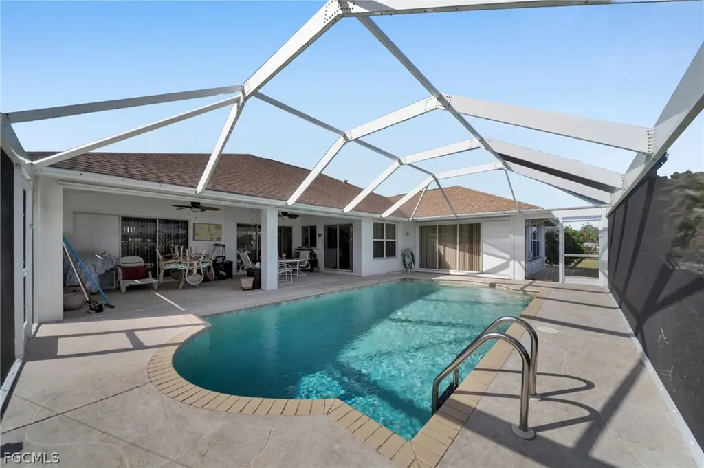 2041 SE 16th Street Cape Coral FL 33990