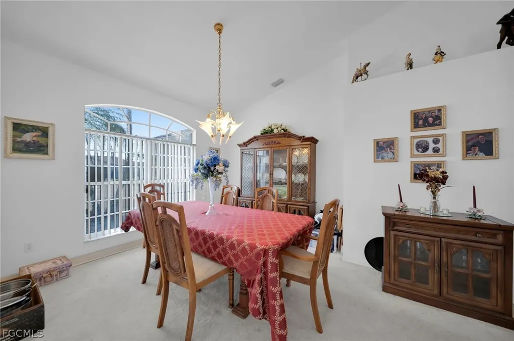 2041 SE 16th Street Cape Coral FL 33990