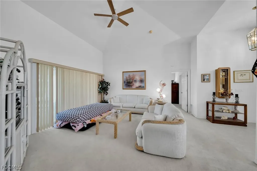 2041 SE 16th Street Cape Coral FL 33990