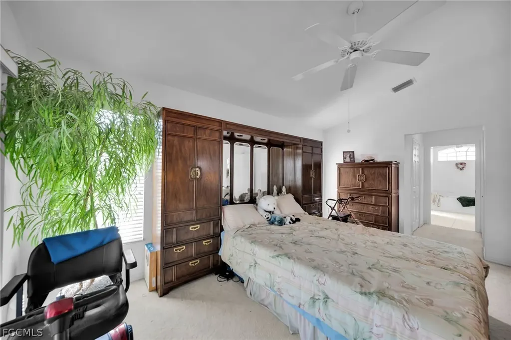 2041 SE 16th Street Cape Coral FL 33990