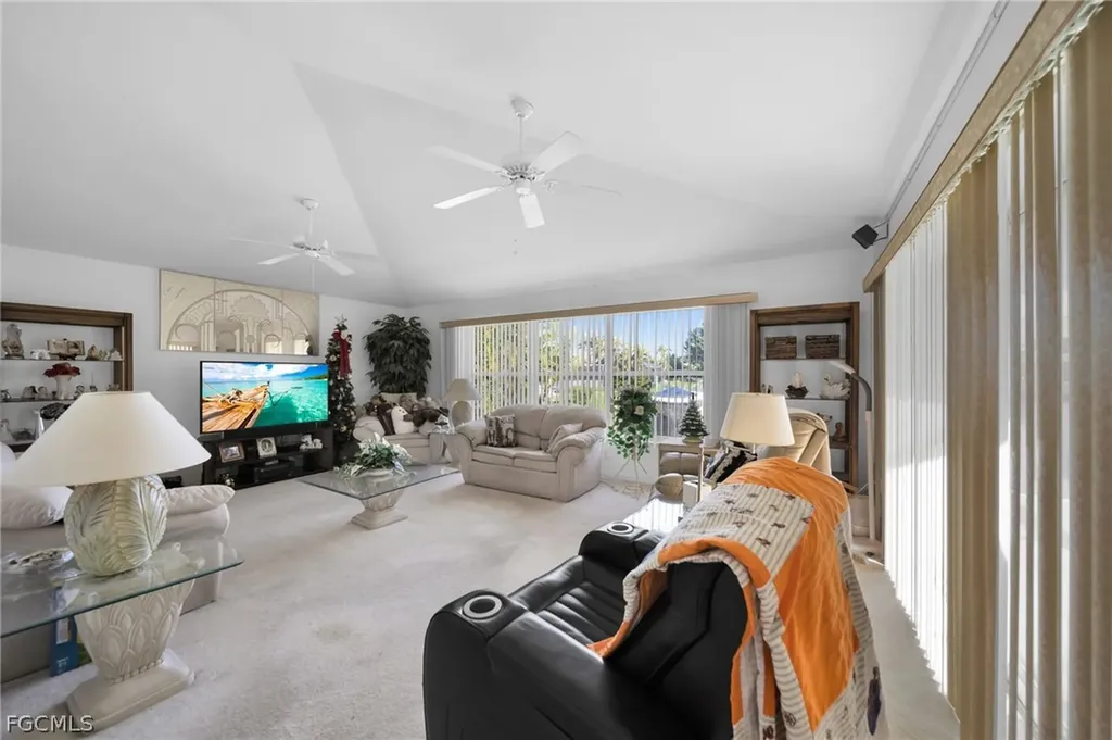 2041 SE 16th Street Cape Coral FL 33990