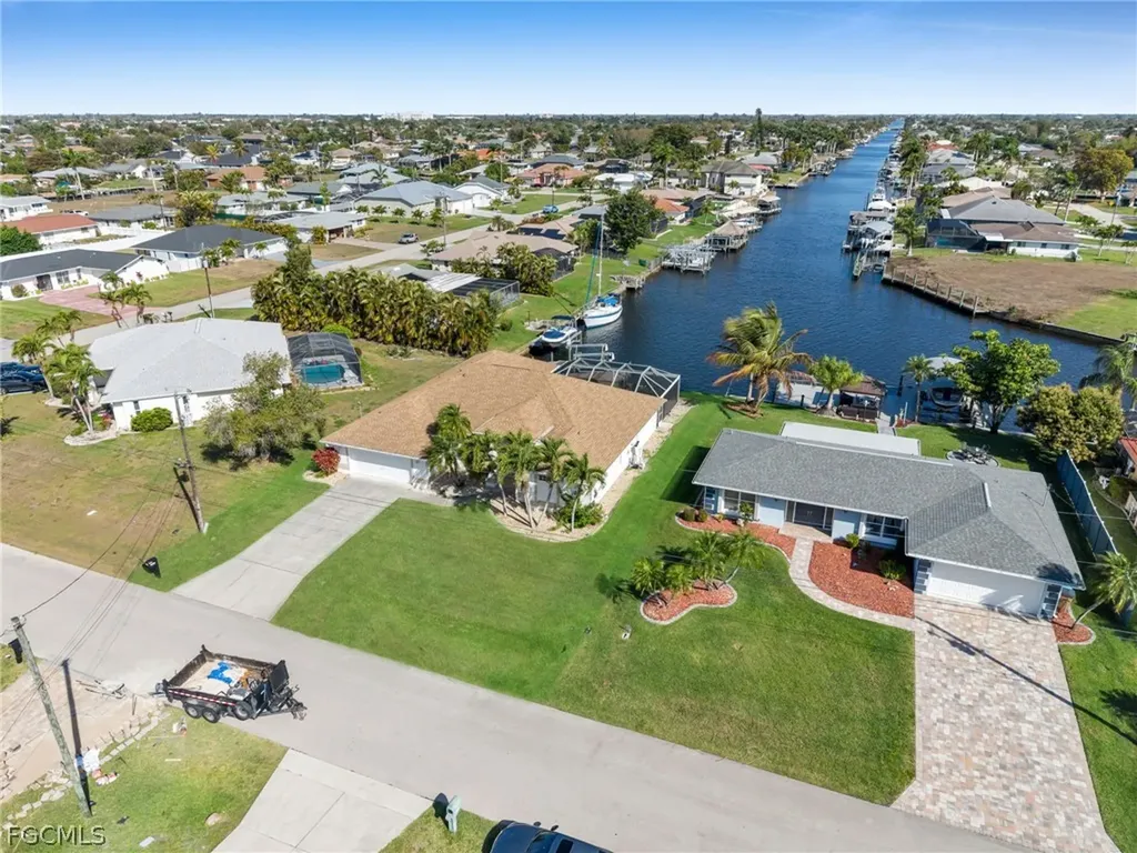 2041 SE 16th Street Cape Coral FL 33990