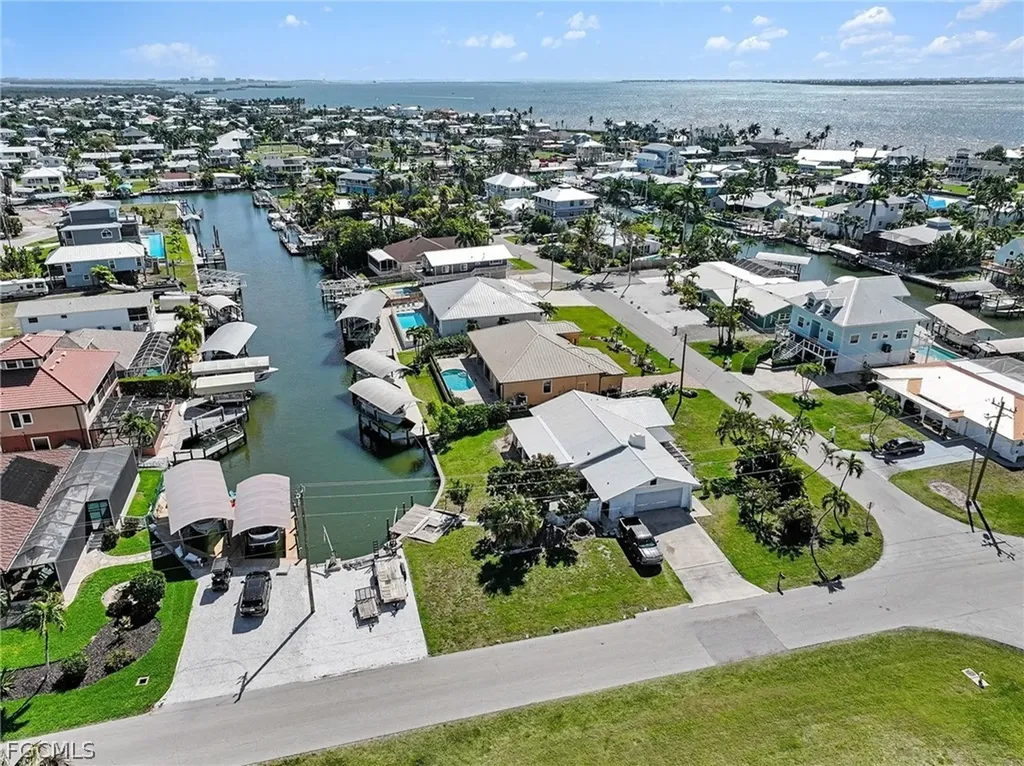 3656 Emerald Avenue St. James City FL 33956