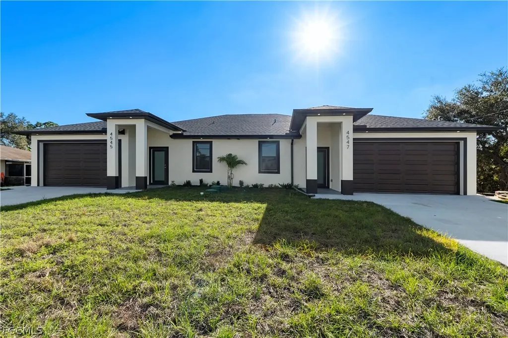 4649/4651 24th Street SW Lehigh Acres FL 33973