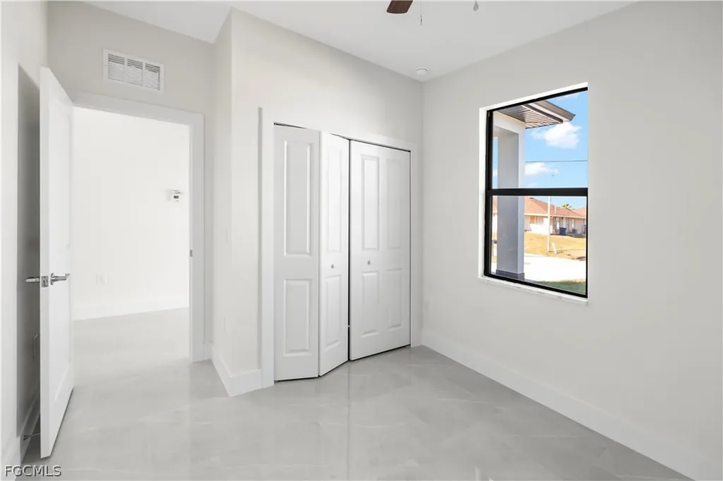 4649/4651 24th Street SW Lehigh Acres FL 33973