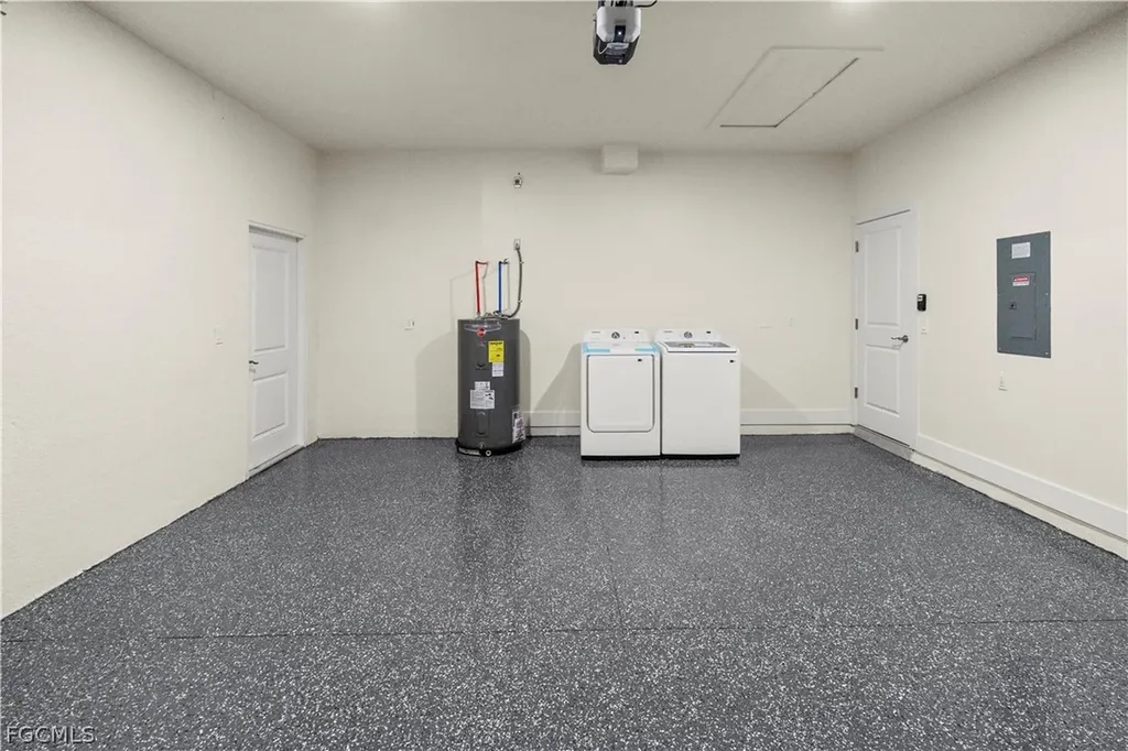 4649/4651 24th Street SW Lehigh Acres FL 33973