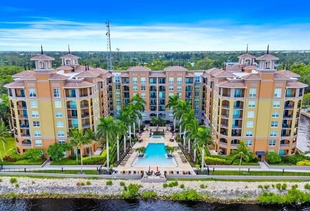 2825 Palm Beach Boulevard Fort Myers FL 33916