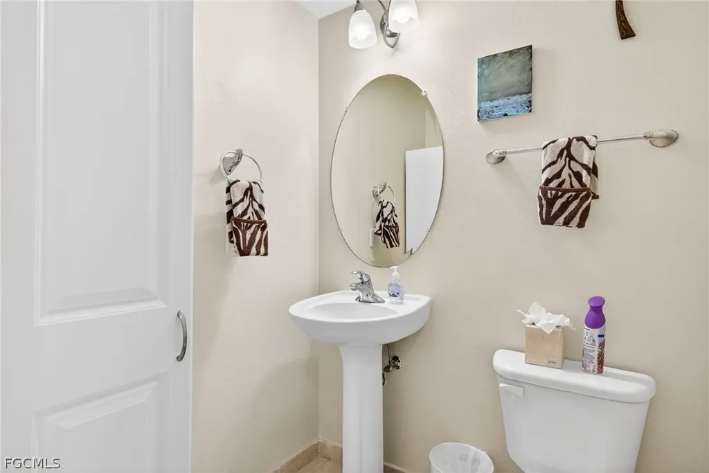 2825 Palm Beach Boulevard Fort Myers FL 33916