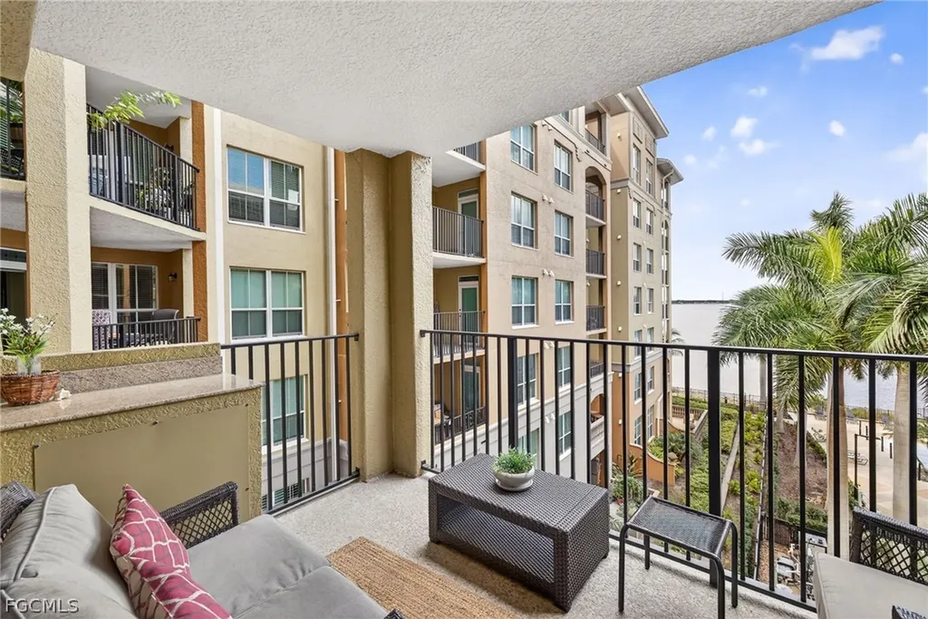 2825 Palm Beach Boulevard Fort Myers FL 33916