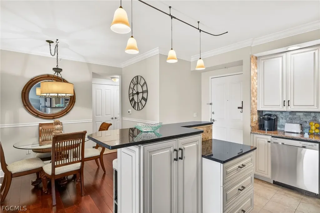 2825 Palm Beach Boulevard Fort Myers FL 33916