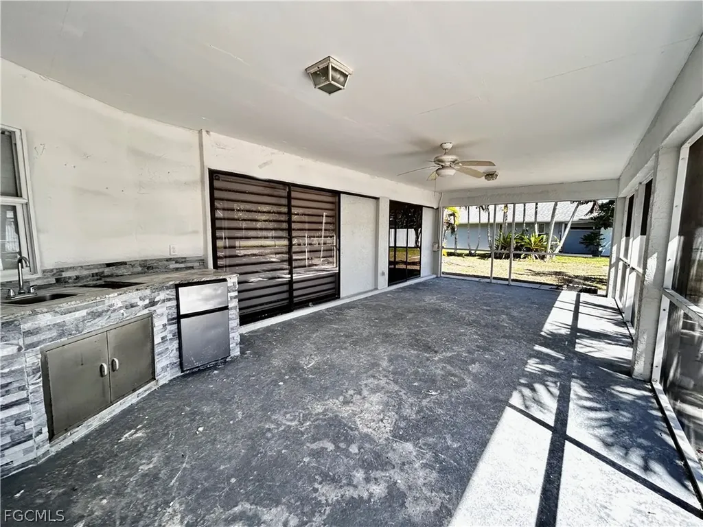 310 SE 29th Terrace Cape Coral FL 33904