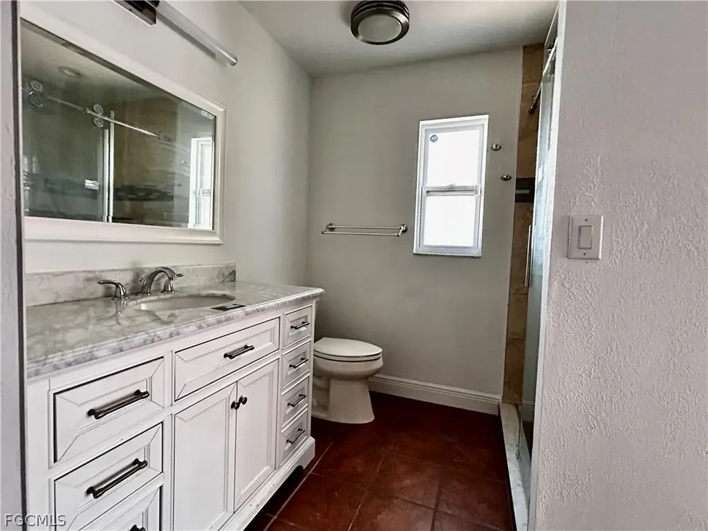 310 SE 29th Terrace Cape Coral FL 33904