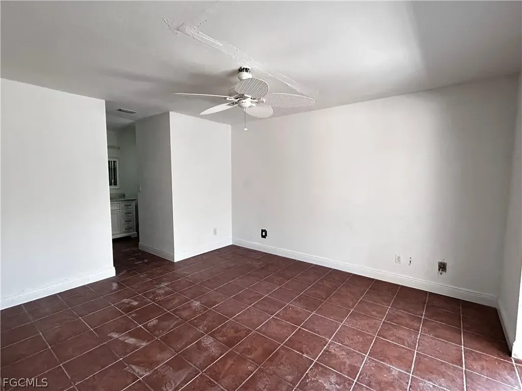 310 SE 29th Terrace Cape Coral FL 33904