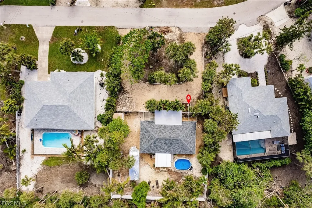 1942 Roseate Lane Sanibel FL 33957