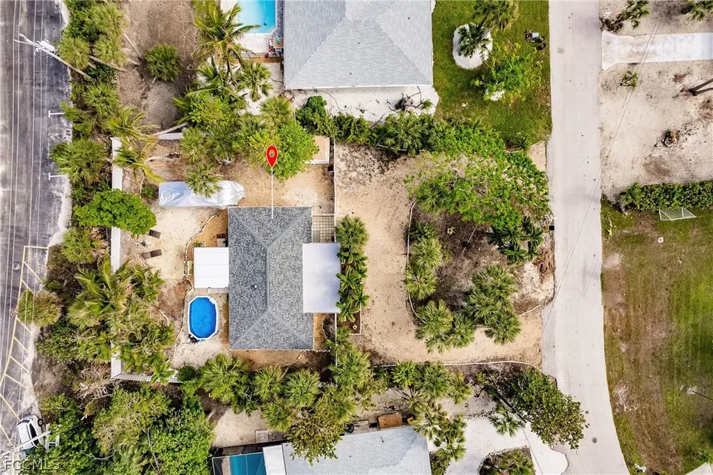 1942 Roseate Lane Sanibel FL 33957