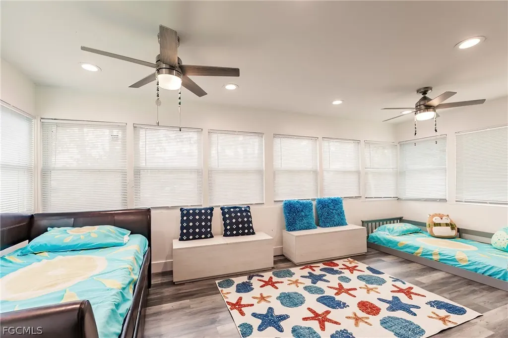 1942 Roseate Lane Sanibel FL 33957