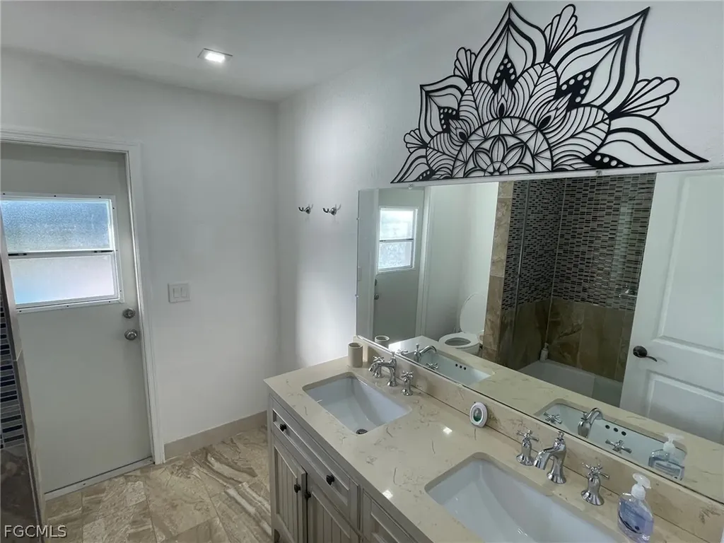 5029 SW 11th Place Cape Coral FL 33914