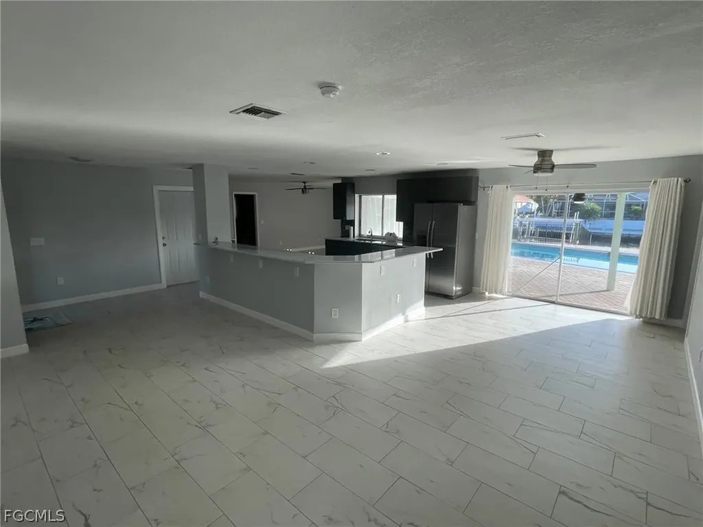 5029 SW 11th Place Cape Coral FL 33914