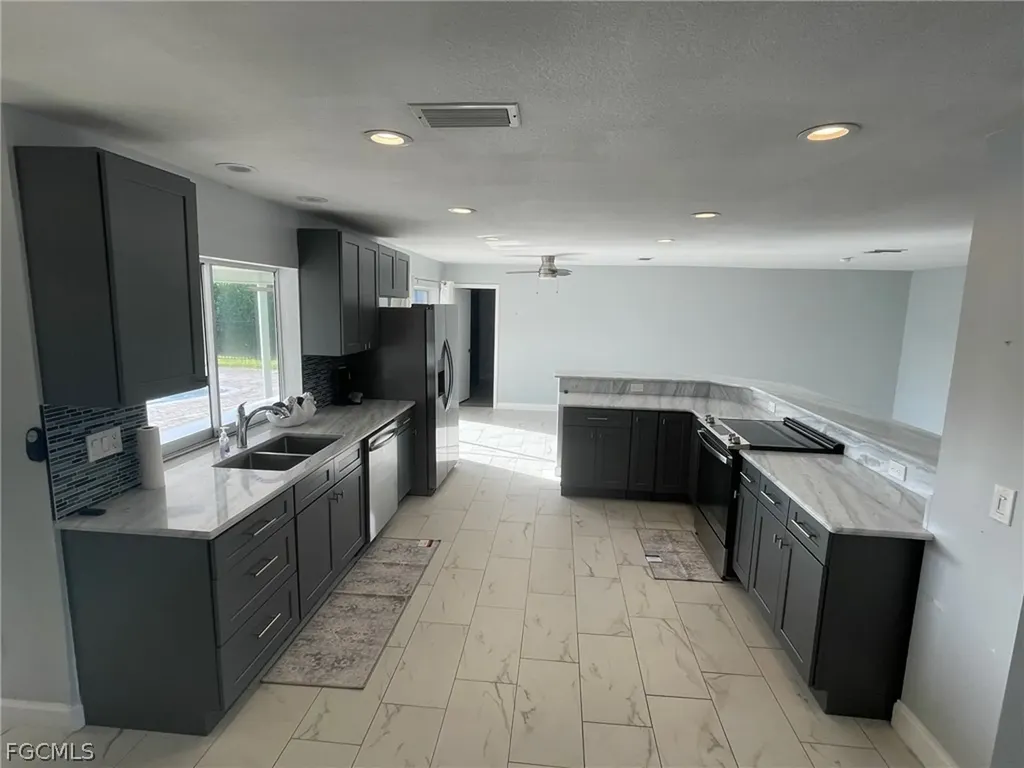 5029 SW 11th Place Cape Coral FL 33914