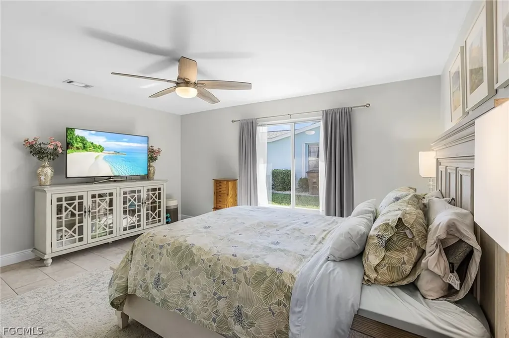 1220 Everest Parkway Cape Coral FL 33904