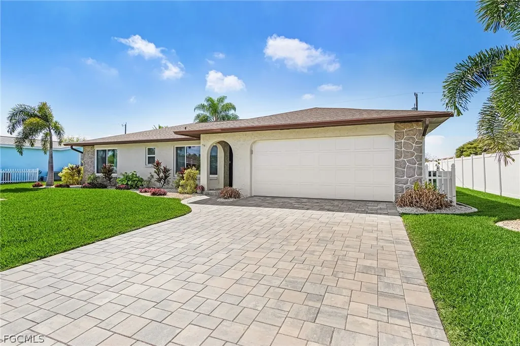 1220 Everest Parkway Cape Coral FL 33904