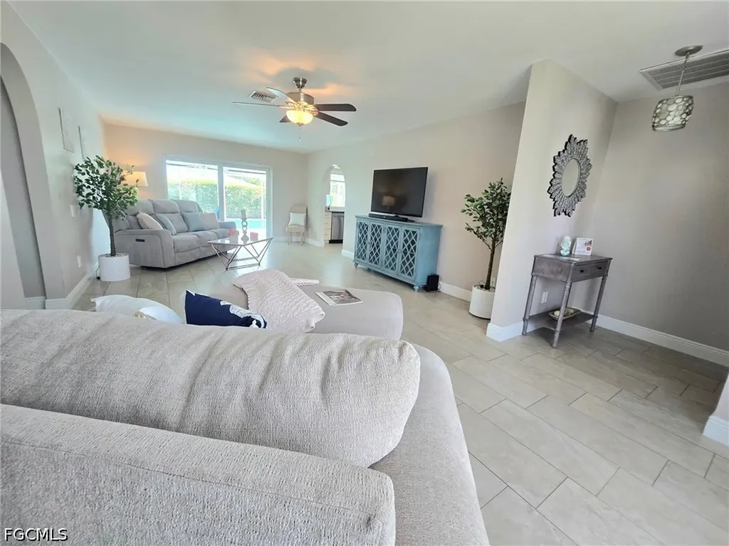 1220 Everest Parkway Cape Coral FL 33904