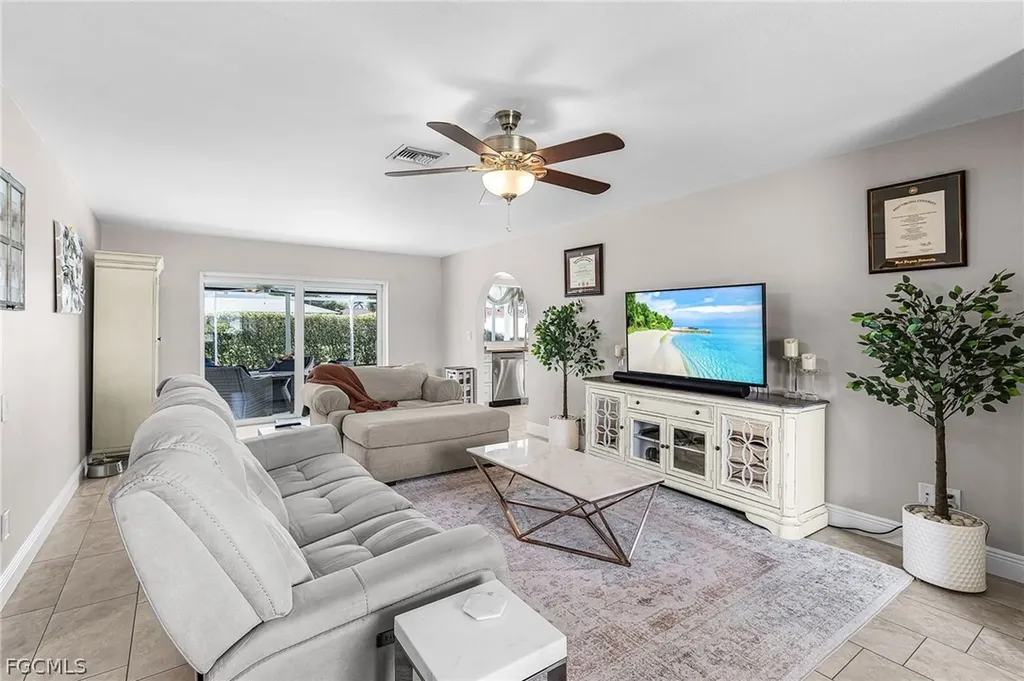 1220 Everest Parkway Cape Coral FL 33904