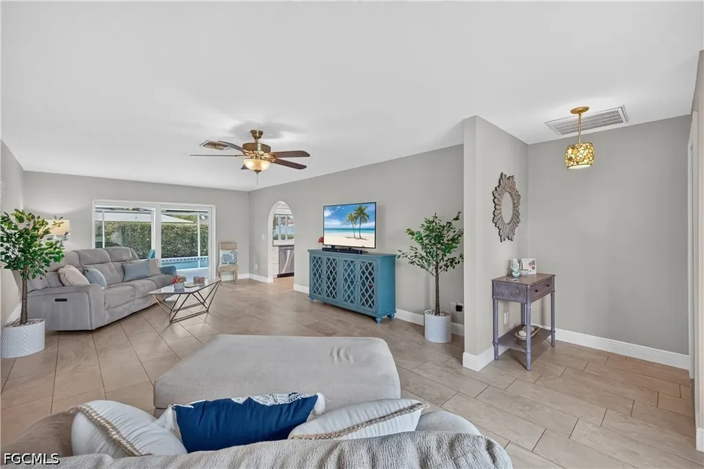 1220 Everest Parkway Cape Coral FL 33904