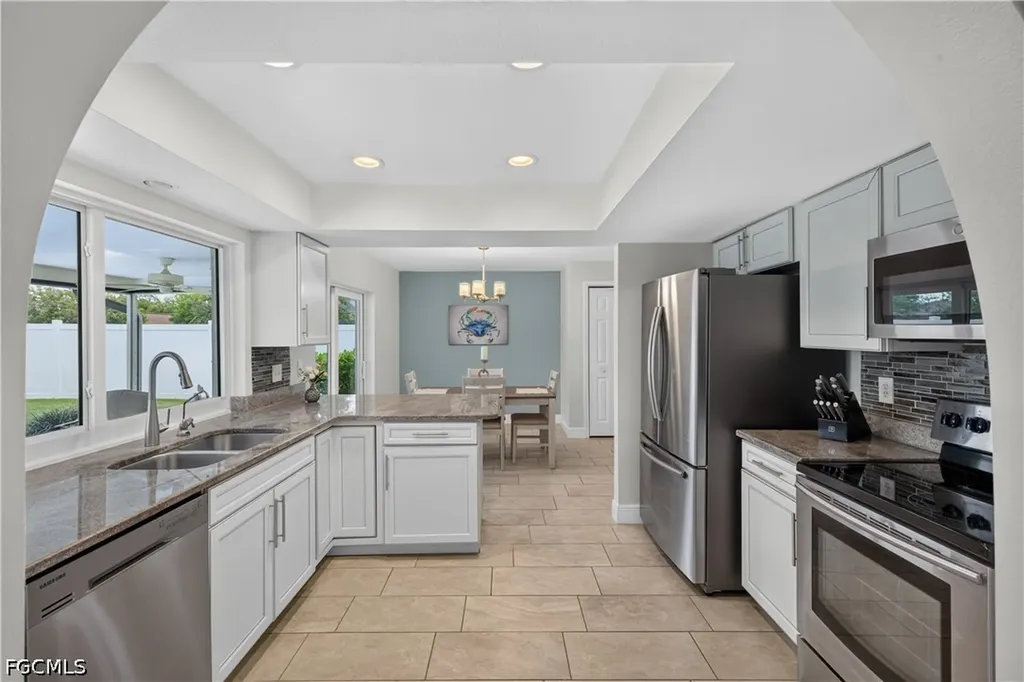 1220 Everest Parkway Cape Coral FL 33904