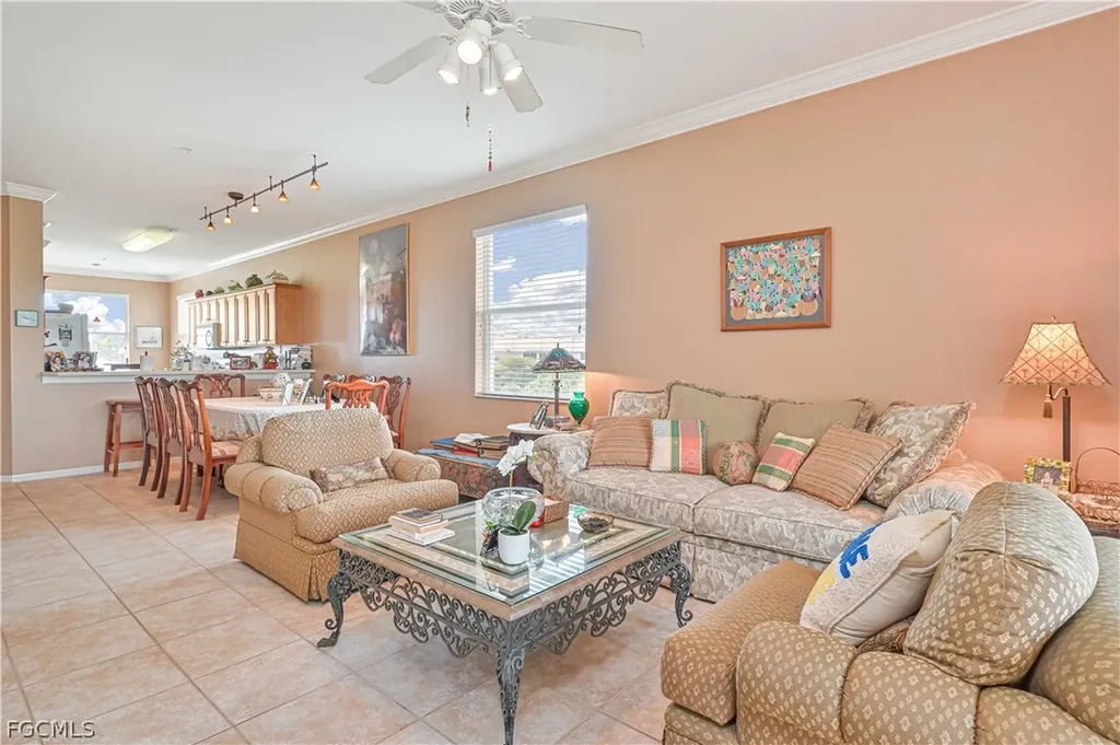 8251 Pathfinder Loop Fort Myers FL 33919