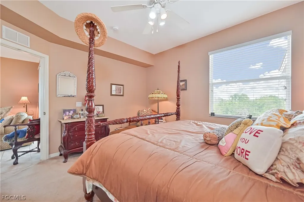 8251 Pathfinder Loop Fort Myers FL 33919