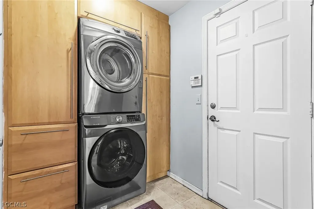 6861 Cadet Avenue Fort Myers FL 33905