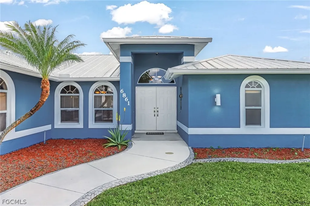 6861 Cadet Avenue Fort Myers FL 33905