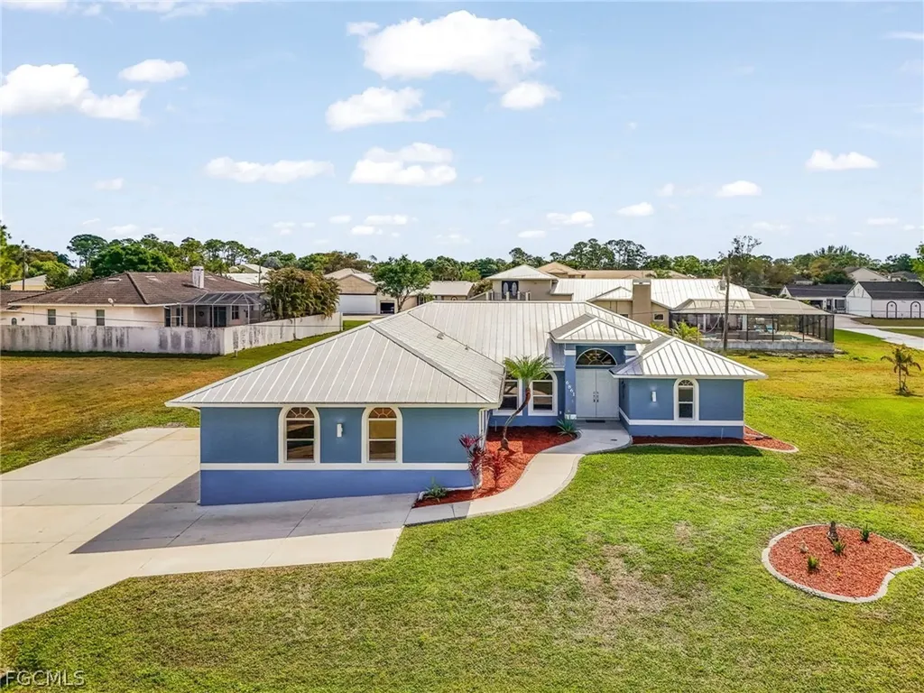 6861 Cadet Avenue Fort Myers FL 33905