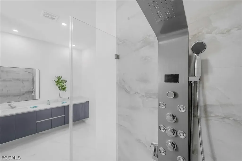 2317 Kismet Parkway W Cape Coral FL 33993